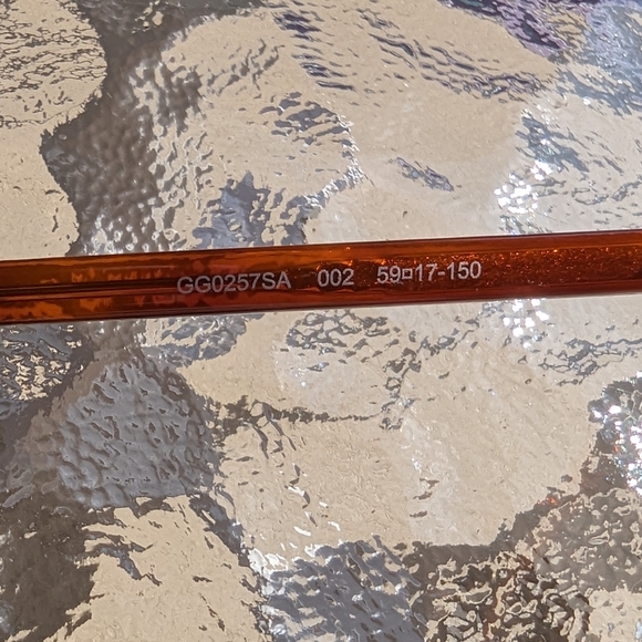 New - Gucci Sunglasses - Picture 2 of 15